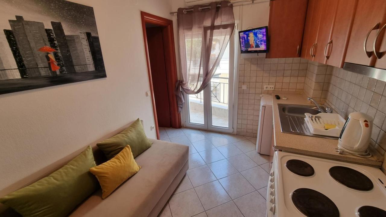 Premium Suites Ofrínion Exterior foto