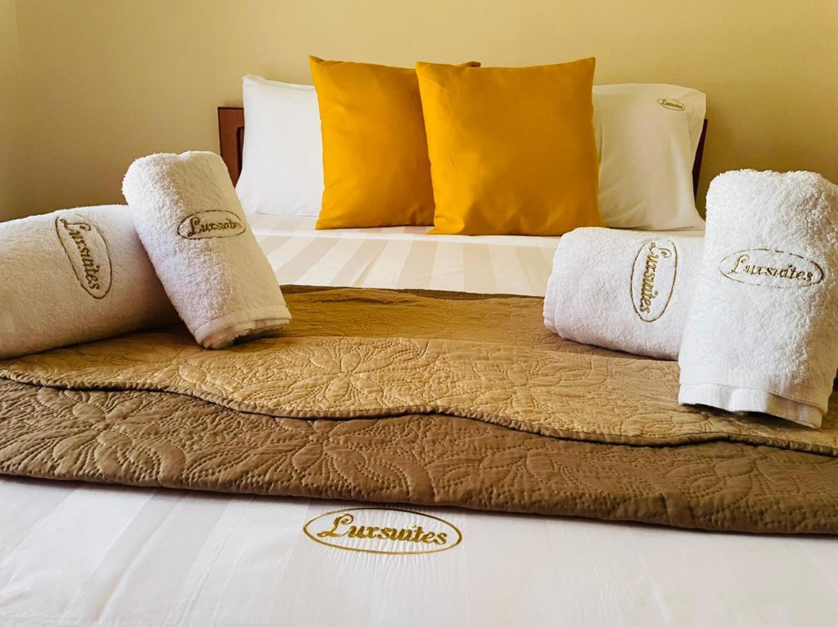 Premium Suites Ofrínion Exterior foto
