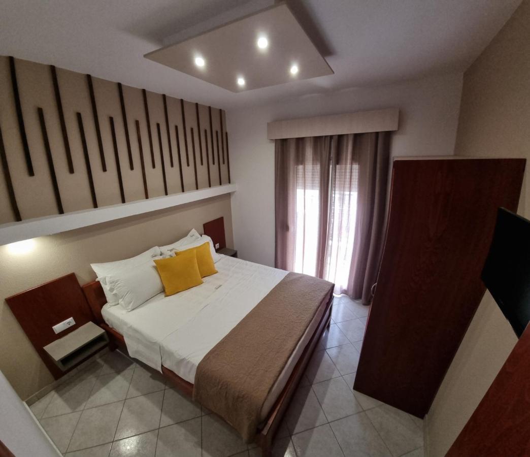 Premium Suites Ofrínion Exterior foto