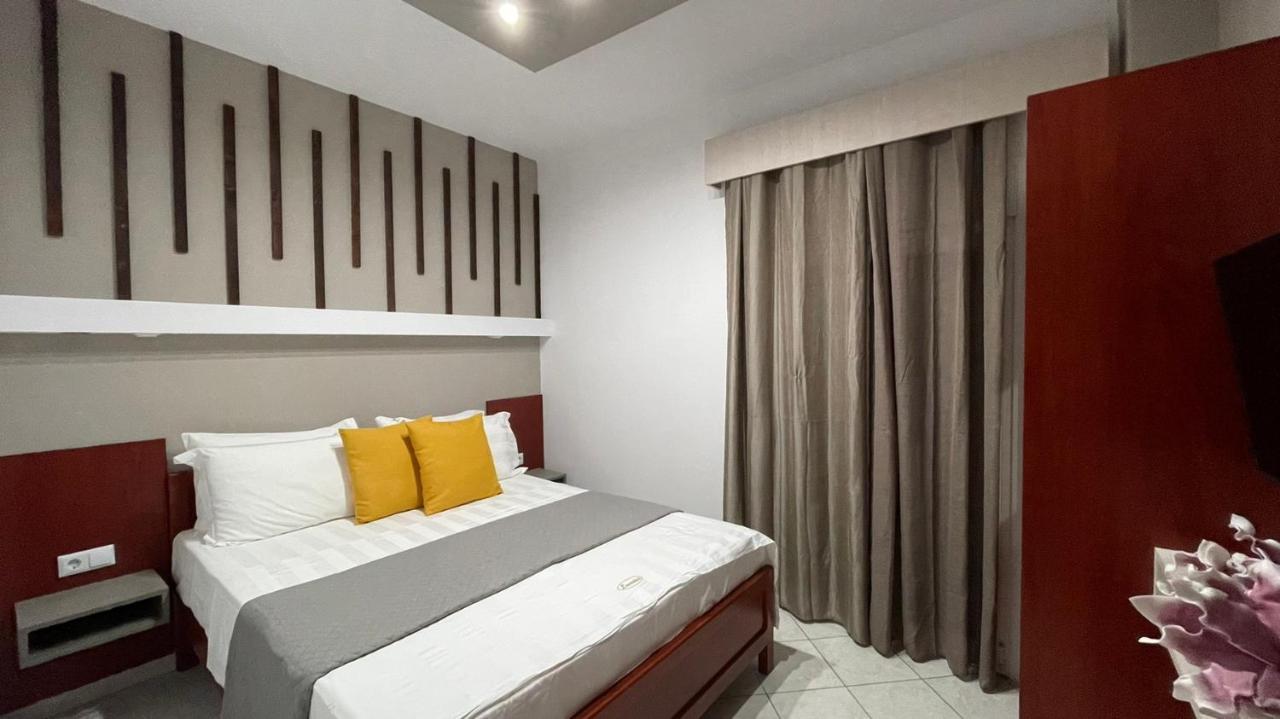 Premium Suites Ofrínion Exterior foto